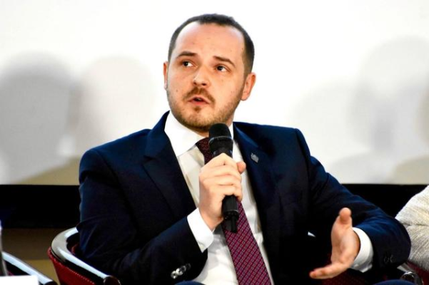 Ministrul Sănătăţii: Sunt situaţii în care au fost eliberate şi peste 100-200 de concedii medicale într-o singură zi / Nu este doar o specialitate implicată, nu mă refer doar la medicii de familie, sunt şi medici de alte specialităţi