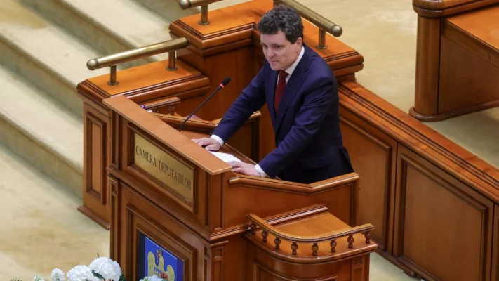 Foştii profesori de la Sorbona ai lui Nicuşor Dan au urmărit live ceremonia de învestire a noului Preşedinte: Ne dorim să vină aici