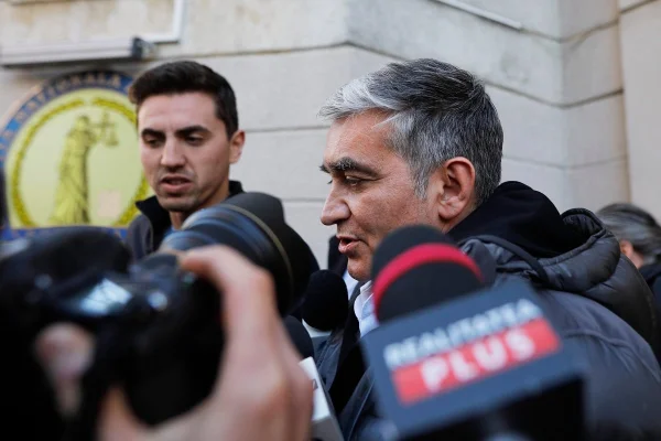 Încă 30 de zile de arest preventiv pentru primarul din Sinaia / Edilul este acuzat că ar fi încălcat interdicțiile în cadrul controlului judiciar / Decizia nu este definitivă