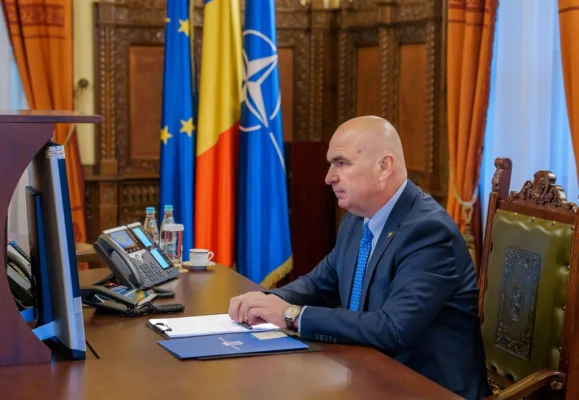 Bolojan a mers în toate birourile Administrației Prezidențiale, înainte de încheierea mandatului. "Există oameni care lucrează fără să fie văzuți și fără de care proiectele nu pot fi realizate"