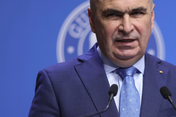 Ce cuprinde al doilea pachet fiscal: plafonări de personal, reducerea cabinetelor și tăieri de fonduri în funcție de performanță