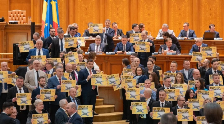 AUR anunță că nu va susţine măsurile de austeritate discutate de partidele aflate la guvernare: Propunem reducerea birocraţiei statului