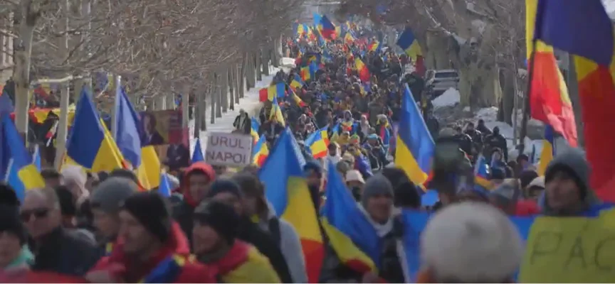 (VIDEO) Marș pe străzile Bucureștiului: ''A plecat Dulapul, să plece și Ciolacu!''