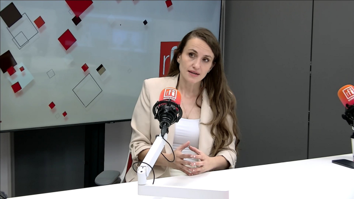 Ministrul Oana Țoiu la RFI: România e țara care oferă cele mai multe servicii consulare din lume