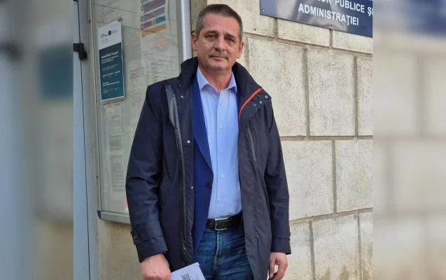 Amenințări cu tăierea cheltuielilor de bază, lansate de un primar împotriva profesorilor: Trebuie să scoatem microbuzul, detergentul, hârtia igienică. Vreau rezultate, după aceea să dăm beneficii