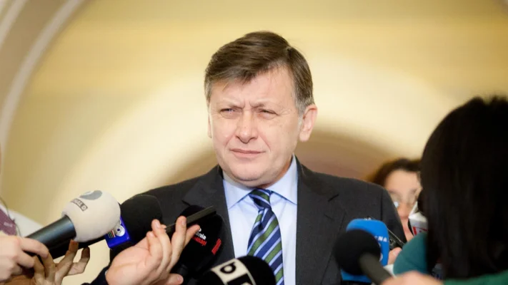 Crin Antonescu rupe tăcerea: „Este o adevărată vânătoare, cine și de ce a votat cu Simion”