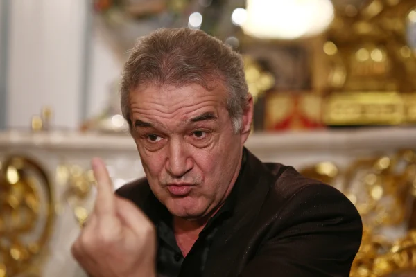 Becali, noi acuzații la adresa lui Simion: TikTok ul l-a îndrăcit. Acolo sunt dracii