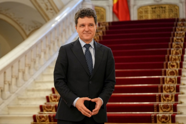 Nicușor Dan și-a făcut echipa de la Cotroceni. Ce consilieri eliberați din funcție de Bolojan a păstrat noul președinte