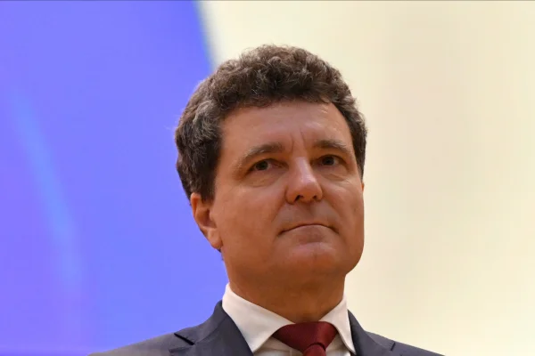 Nicuşor Dan cheamă miercuri partidele la discuţii pentru formarea noului GUVERN