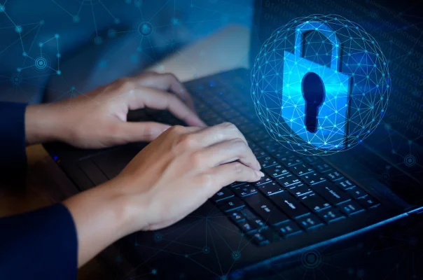 Senatoarea Nicoleta Pauliuc (PNL) depune în Parlament Legea majoratului online, care stabileşte vârsta maturităţii digitale la 16 ani şi introduce măsuri ferme pentru protecţia minorilor în mediul virtual
