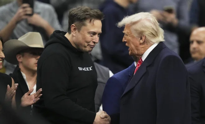 Trump crede că noul partid al lui Musk e „ridicol” / „Sunt întristat să văd cum Elon Musk a luat-o complet razna”