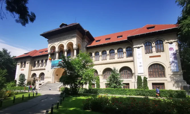 Directorul Institutului Geologic al României: Colegii mei nu şi-au luat salariile de trei luni. Ne vedem nevoiţi să oprim activitatea, să închidem muzeul