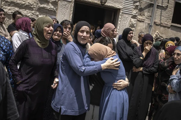 A cincea zi de bombardamente între Israel și Iran. Trump spune că urmărește un „sfârșit real” al conflictului, nu doar un armistițiu