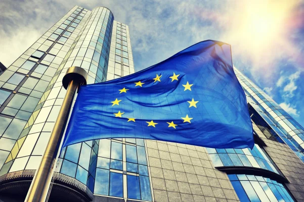 UE îndeamnă G7 la evitarea protecţionismului, în deschiderea unui summit din Canada ce se anunţă tensionat