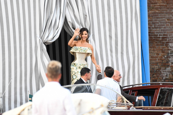 Nunta de la Veneţia a lui Jeff Bezos şi Lauren Sanchez în date şi cifre / Au donat trei milioane de euro către trei instituții venețiene
