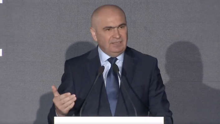 Bolojan anunta masuri extrem de dure: „Vom fi un guvern de sacrificiu. Suntem pregatiti sa demolam privilegii, sinecuri, sa taiem cheltuieli inutile, ineficienta”