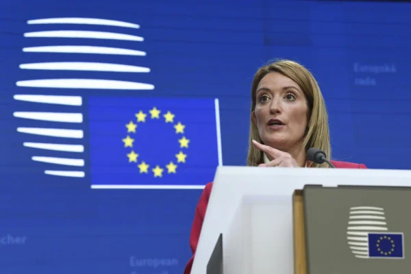 Roberta Metsola confirmă că nu va părăsi Bruxelles-ul pentru politica malteză