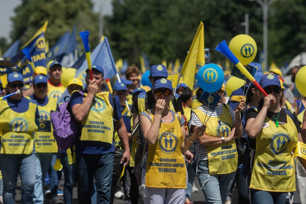 Sindicaliştii din Sănătate şi Educaţie vor protesta luni în faţa Parlamentului
