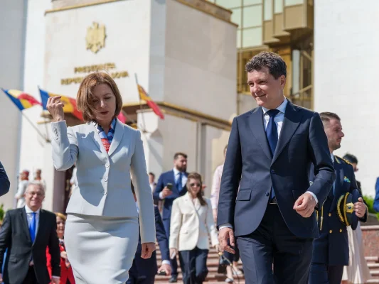 Un partid din Republica Moldova cere investigarea președintelui Nicușor Dan, acuzându-l de „trădare” și „fraudarea alegilor”
