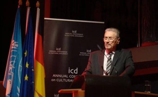 Emil Constantinescu: În 13 – 15 iunie 1990 statul şi-a folosit forţa pentru a lichida orice opoziţie democratică / „Nu a fost „mineriadă”, ci „terorism de stat”
