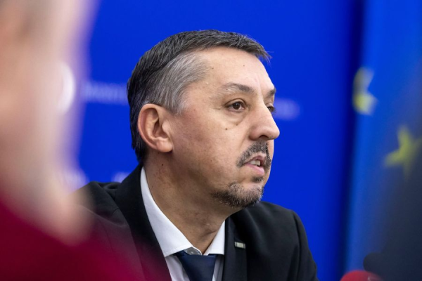 Daniel David: „Să nu cădem pradă manipulării. Indiferent de opțiunea pe care o aveți, vă încurajez să mergeți la vot!”