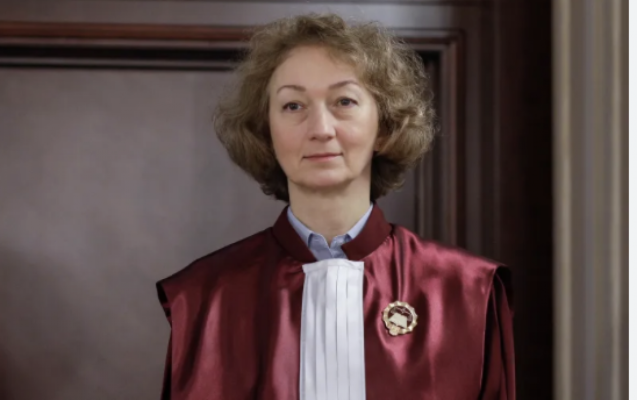 Cine este Simina Tănăsescu, noul președinte CCR? Profil și informații cheie
