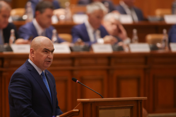 VIDEO&FOTO Bolojan, în Parlament: Sunt un premier cu mandatul pe masă. Dacă nu se pun în practică măsurile, nu voi mai fi premier! Venim și cu al doilea pachet până la finele lunii