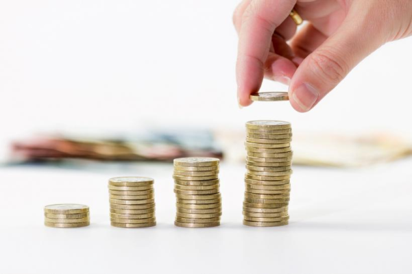 Cum a păcălit Liviu Dragnea Consiliul Europei cu salariul minim brut