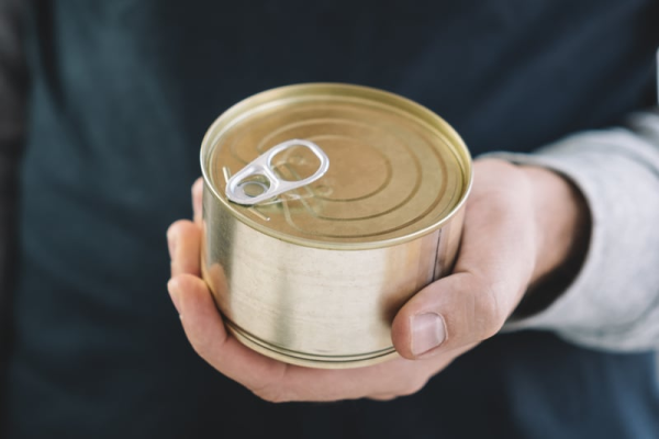 Tarifele lui Trump pentru metale schimbă ambalajele produselor din magazinele americane / De la conserve la cartoane