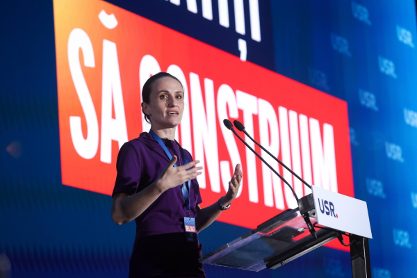 Ministrul de Externe Oana Ţoiu, după Consiliul NATO-Ucraina: Am reafirmat angajamentul de a sprijini suveranitatea Ucrainei și o pace justă și durabilă