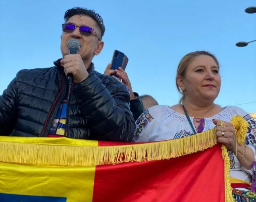 S-a spart conducta la suveranisti: 17 parlamentari din SOS, condusi de Luis Lazarus isi vor anunta demisiile, nemultumiti ca Diana Sosoaca a confiscat partidul „pe persoana fizica”
