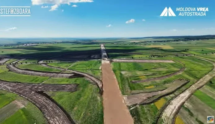 Deschiderea ofertelor pentru trei loturi din Autostrada A 8 se amână din cauza unei contestații / ”Acea firmă a construit drumuri comunale și județene. Nu a construit autostrăzi”