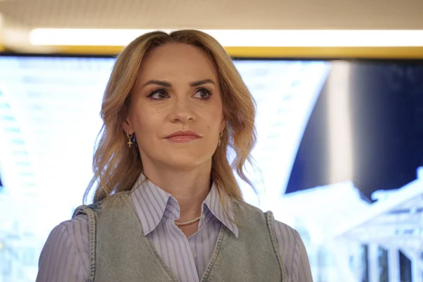 Gabriela Firea îl acuză pe Nicuşor Dan că se laudă minţind că a plătit datoriile Primăriei găsite la preluarea mandatului