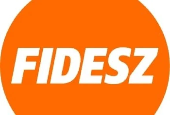 Legăturile unui propagandist Fidesz cu serviciile secrete ruse, descoperite în urma unui control de securitate națională din Ungaria / O figură binecunoscută a mașinăriei propagandistice a guvernului maghiar a încercat să infiltreze un cunoscut ca diplomat în ministerul de Externe