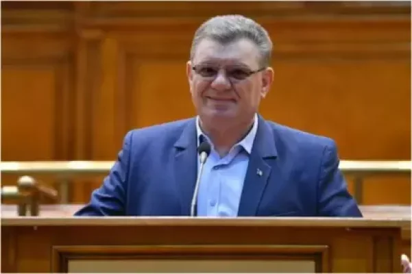 Dumitru Coarnă, liderul deputaţilor S.O.S România, şi-a dat demisia, după ce Şoşoacă "a blestemat" electoratul suveranist