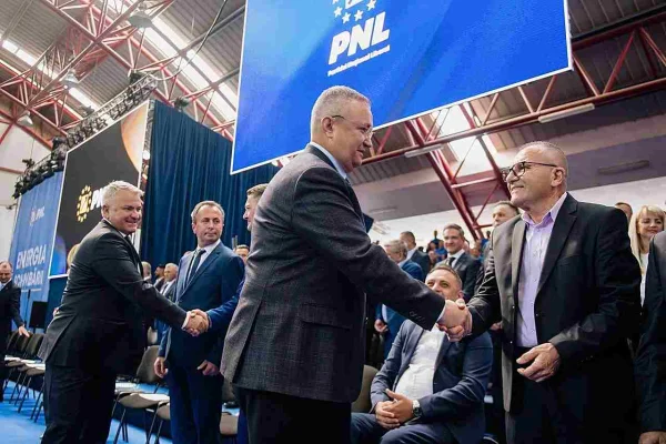 Nicolae Ciucă, prezent la evenimentul de lansare a candidaturilor PNL Mehedinți