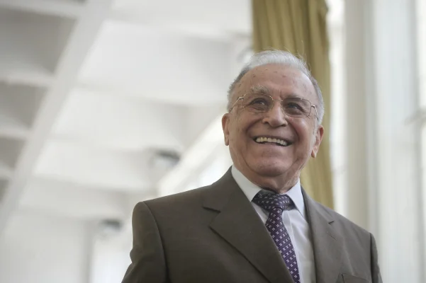 SURSE: Starea de sănătate a lui Ion Iliescu s-a ameliorat ușor. „Este stabil cardiac și conștient”