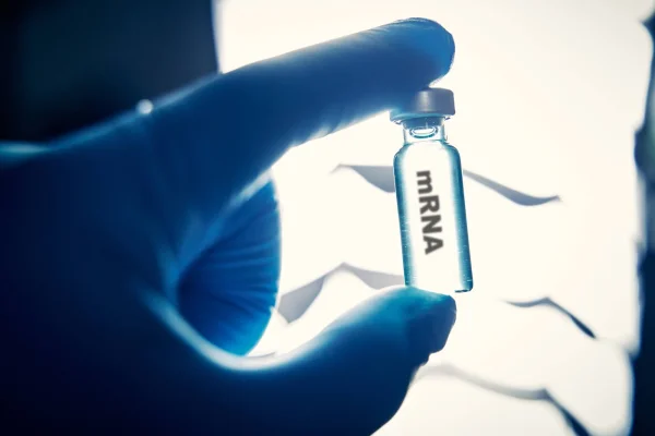 Statele Unite anulează fonduri de 700 de milioane de dolari pentru vaccinurile Moderna destinate gripei aviare