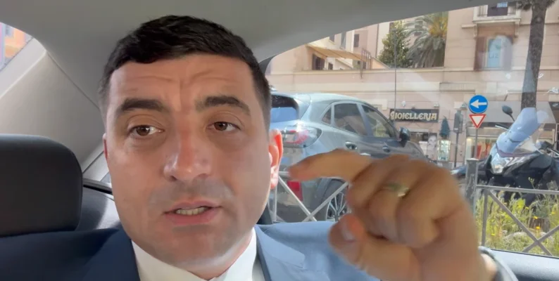 VIDEO George Simion, mesaj video, în timp ce era așteptat la Micutzu. „Am ajuns la Roma” / Acuzații la adresa lui Nicușor Dan