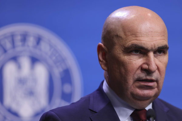 EXCLUSIV 	Chirieac a izbucnit în râs după remarca lui Ciuvică despre Bolojan: Așa s-a consacrat - Video