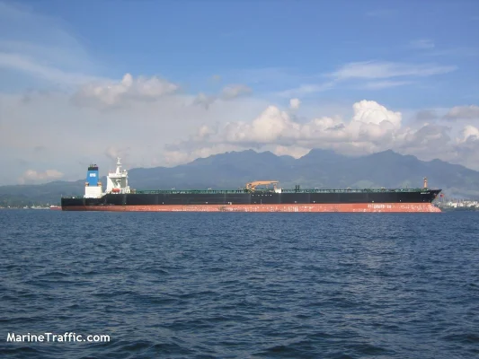 Polonia a observat manevre „suspecte” efectuate de un petrolier al ”flotei fantomă” ruse deasupra unui cablu submarin