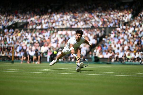 Carlos Alcaraz s-a calificat în sferturi la Wimbledon, după ce l-a învins pe Andrei Rublev / În sferturi îl va întâlni pe Cameron Norrie