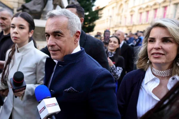 Exclusiv
        Cum ar putea să evolueze mai departe „telenovela” Călin Georgescu: „Nu aceasta e bătălia esențială”