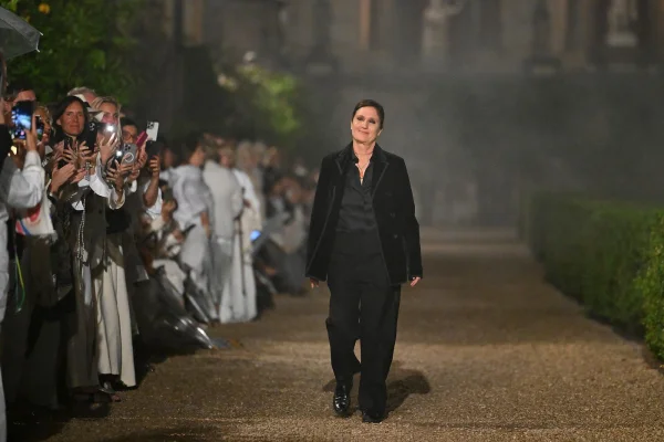 Maria Grazia Chiuri părăsește Dior după nouă ani de succes