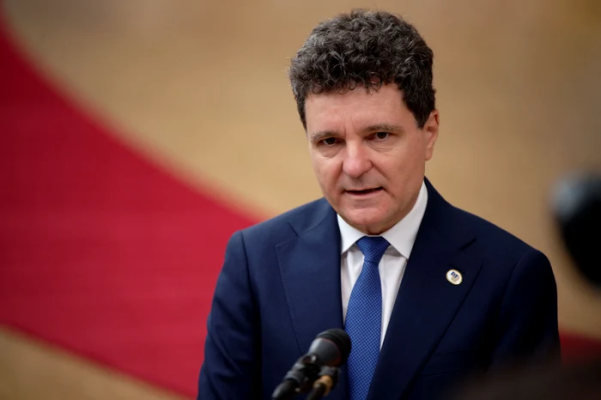 Ce spune Nicușor Dan despre cei care îl consideră pe Ceaușescu un lider bun și cum explică idealizarea comunismului