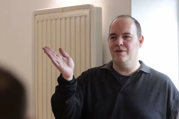 INTERVIU - Barbu Mateescu, sociolog: S-a ajuns la un punct critic în erodarea partidelor clasice PSD şi PNL. Oamenii care l-au votat pe Simion în turul doi au acelaşi profil cu cei care au votat Ponta în 2014 şi Năstase în 2004