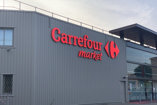 Şeful Carrefour, cel mai mare retailer alimentar european: Planul UE de a impune o taxă de doi euro pentru fiecare colet de mică valoare este „o glumă”