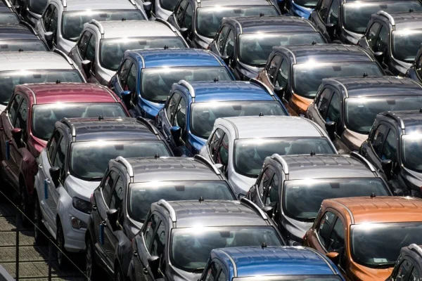 Eurostat: Două regiuni din România, printre cele cu rata cea mai scăzută de motorizare din UE / În 2023, erau în medie 0,55 automobile per locuitor în Uniunea Europeană