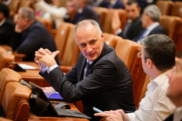USR: „ANAF trebuie să combată marea evaziune fiscală, nu să pună poprire pe conturi pentru datorii de 1 leu!”