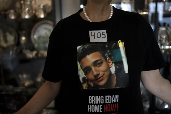Hamas afirmă că l-a eliberat pe ostaticul israeliano-american Edan Alexander